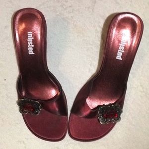 Satin rhinestone elegant sandals .size 7